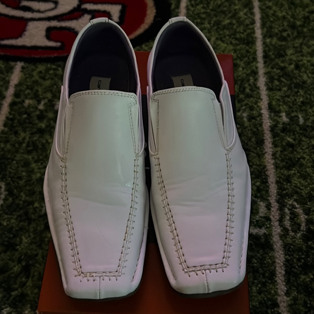 Mens Dress shoe with box